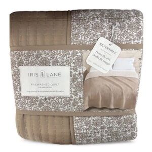 Iris Lane Tan and White Floral Full/Queen Quilt 90”x90”